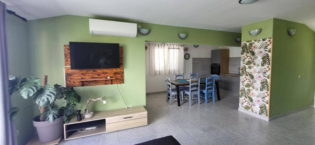 Jungle Jam Apartman